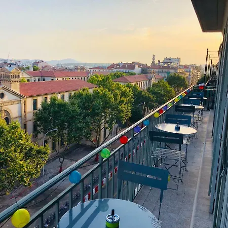 Chambres Loft Partage Centre Homestay *