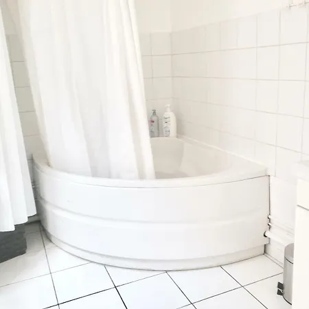 Chambres Loft Partage Centre * טולון